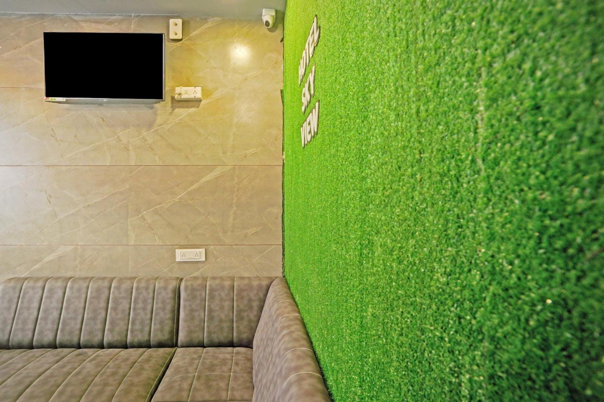סוראט Hotel O Sky View מראה חיצוני תמונה